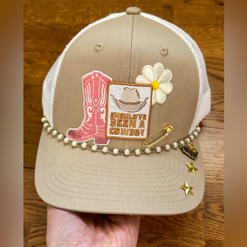 NWT Country Cowboy Trucker Hat - Picture 2 of 12